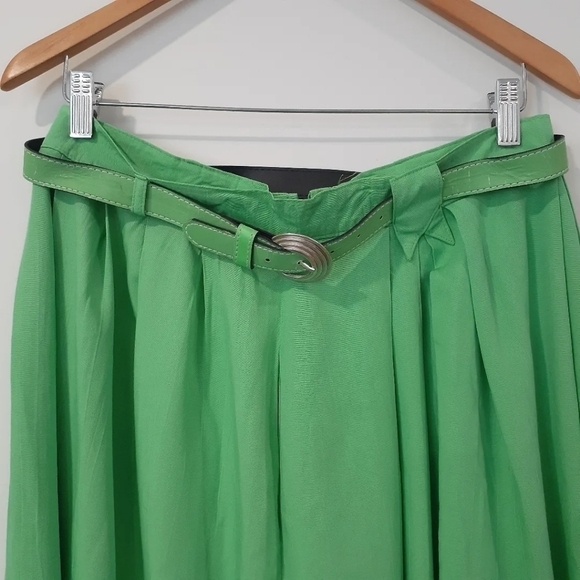 Retro 80's/90's Kiwi Green Pleated Midi Skirt - Picture 2 of 8